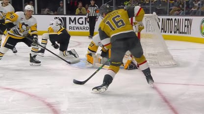 Dorofeyev strikes at the side of the net