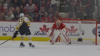 Gibson stoppe Reichel en tir de pénalité