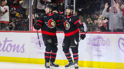 Giroux castiga en Power Play