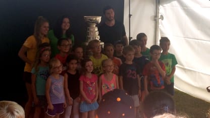 Letang_Cup_with_kids