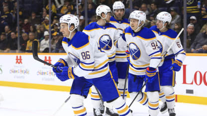 Svensk finsk allians när Noah Östlund Konsta Helenius ledde Sabres till seger