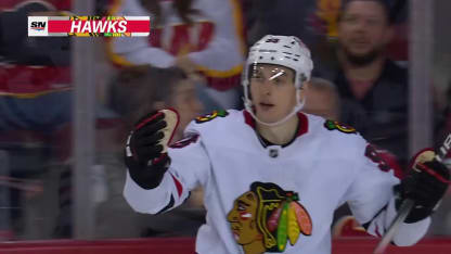 Mikheyev cuts the Blackhawks deficit to 1