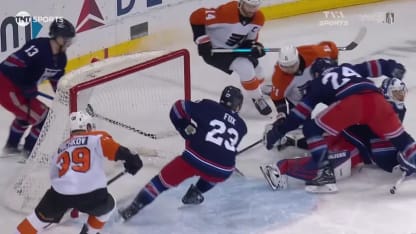 Quick sort la mitaine devant Konecny