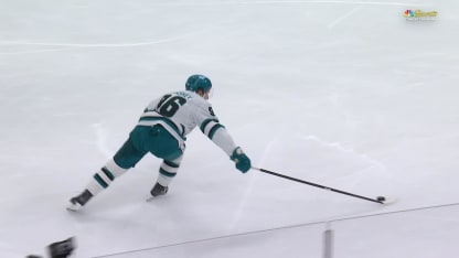 SJS@CHI: Mukhamadullin scores goal against Spencer Knight