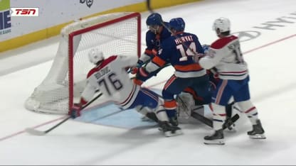 MTL@NYI: Bolduc scores goal against Ilya Sorokin
