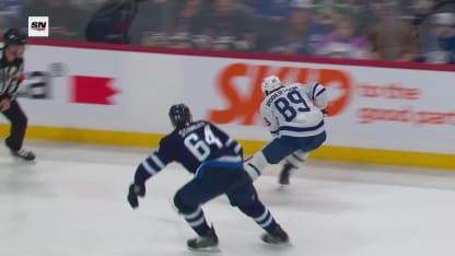 Ekman-Larsson appuie l'attaque