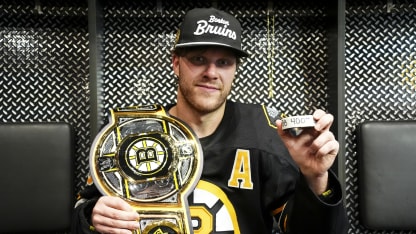 Pastrňák sa dostal na štyristo gólov