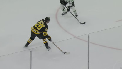 Elias Lindholm Regains Lead 