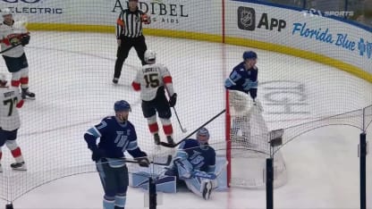 Samoskevich inscrit les Panthers au tableau