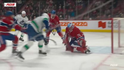 Pettersson donne priorité les Canucks