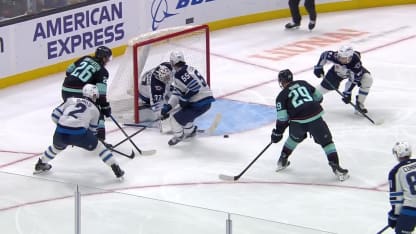 WPG@SEA: Dunn scores goal against Connor Hellebuyck