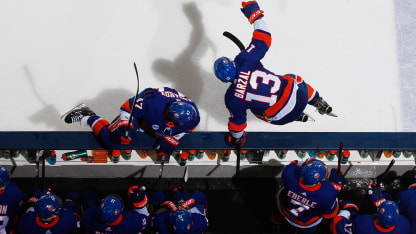 POTY_13_Barzal_Komarov_Bench