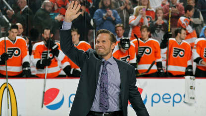 NHL legendat pelaavat Kuopion torilla