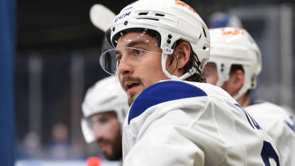 Stan Bowman chválí Davida Tomáška