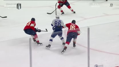 Superbe jeu de Kucherov et Guentzel, Point marque