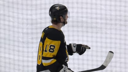 Novak capitalizes on early power play