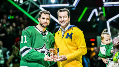 775376460_CHI_DAL_James237