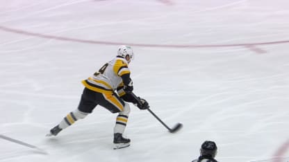 PIT@SEA: Dewar scores SHG against 
Joey Daccord