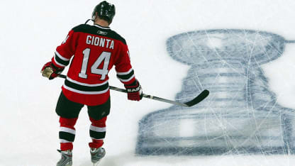 Gionta_Cup_ice