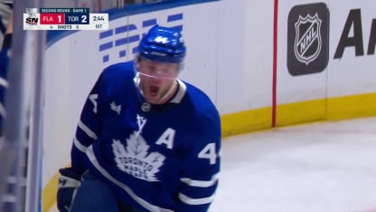 Rielly rips it home