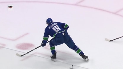 CAR@VAN: Hronek scores goal against Brandon Bussi