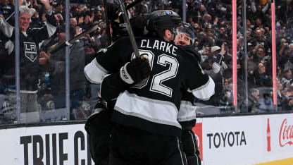 Fiala fends off scramble in front