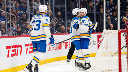 Snuggerud sets up Holloway on 2-on-1