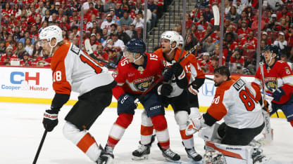 Vladař v premiéře za Flyers zaujal