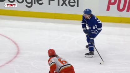 ANA@TOR: Maccelli scores goal against Lukas Dostal