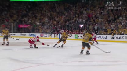 CAR@VGK: Marner marque un but contre Frederik Andersen