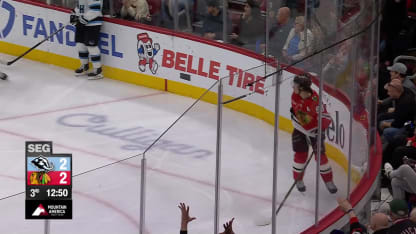 UTA@CHI: Vanecek with a great save against Connor Bedard