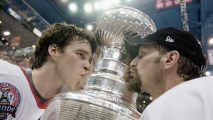 Robitaille Cup Kiss