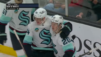 SEA@BOS: Tolvanen scores PPG against Jeremy Swayman