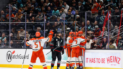 Poehling Scores Shorthanded to Make It 2-0