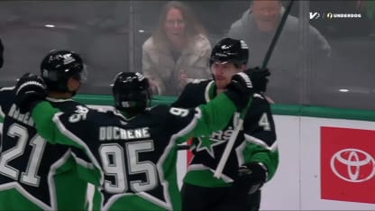 CHI@DAL: Heiskanen scores goal against Arvid Soderblom