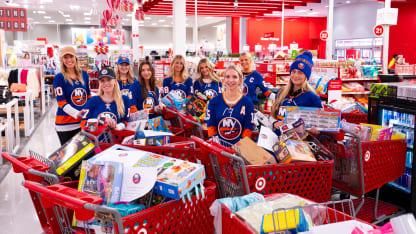 PHOTOS: Isles Wives and Girlfriends Go Holiday Toy Shopping