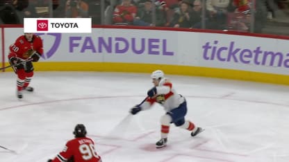 FLA@CHI: Samoskevich scores goal against Spencer Knight