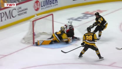 Claude Giroux with a Goal vs. Pittsburgh Penguins