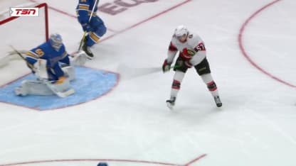 Perron shovels in a backhand
