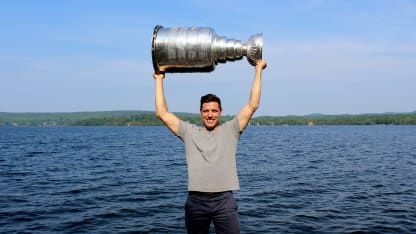 Perron's day with the Stanley Cup