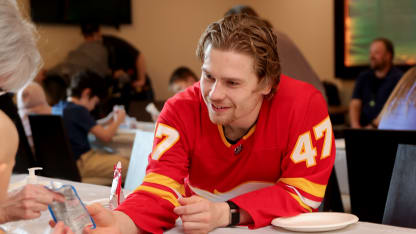 Photo Gallery - Visiting Ronald McDonald House