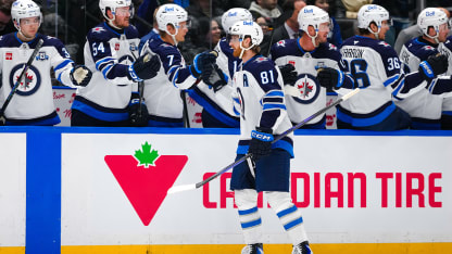 Scheifele sets up Connor