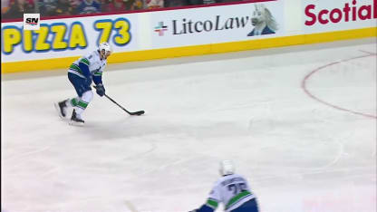 VAN@CGY: Boeser scores PPG against Dustin Wolf