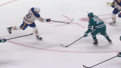 Ostlund ouvre la marque en 2e période