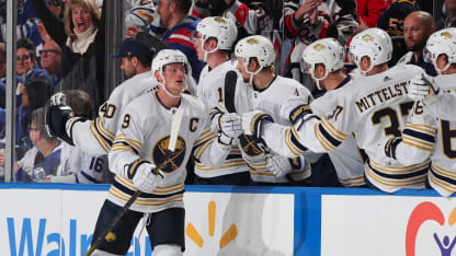 Eichel_BUF_celebrates