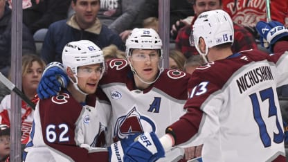 MacKinnon atteint le plateau des 40 buts