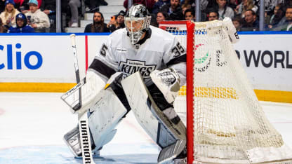 Kuemper blanks Canucks