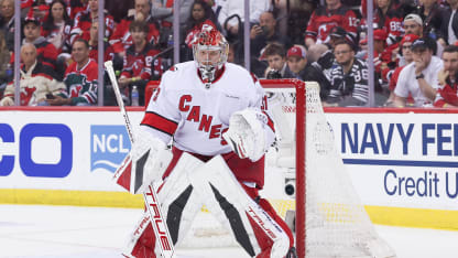 Carolina Hurricanes goaltender Frederik Andersen (31) tends the net during Game Three of the First Round of the 2025 Stanley Cup Playoffs between the Carolina Hurricanes and New Jersey Devils at Prudential Center on April 25, 2025 in Newark, New Jersey. (Photo by Andrew Mordzynski/Icon Sportswire via Getty Images)