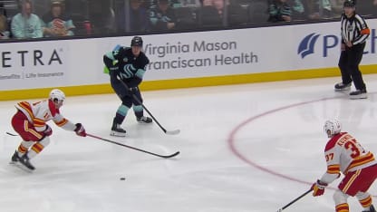 CGY@SEA: Gaudreau scores goal against Devin Cooley