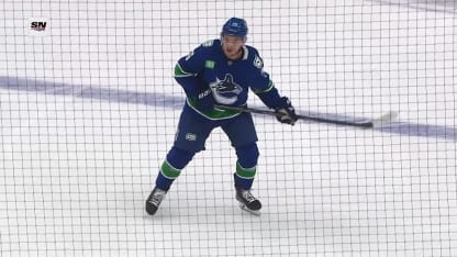 CGY@VAN: Brannstrom scores goal against Dan Vladar